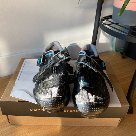 Women’s 6.5 US cycling shoes - Picture 5 of 5